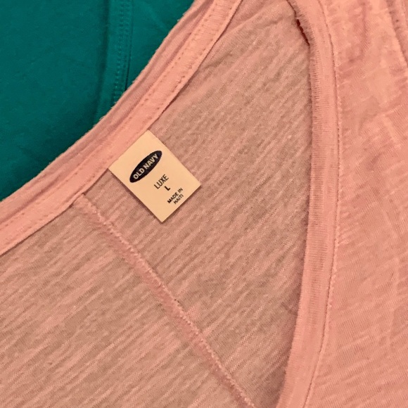 Set of 3 old navy large tank tops - Picture 2 of 4